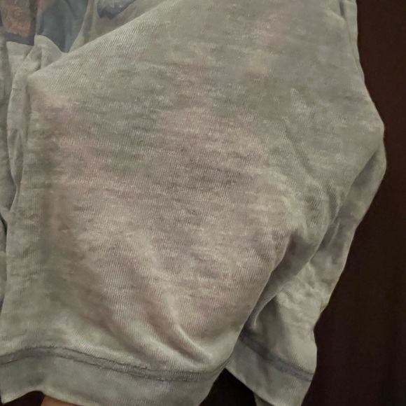 EUC Lucky Brand Skull T-Shirt - Picture 2 of 3